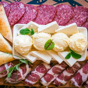 Sir, kajmak, suhomesnato